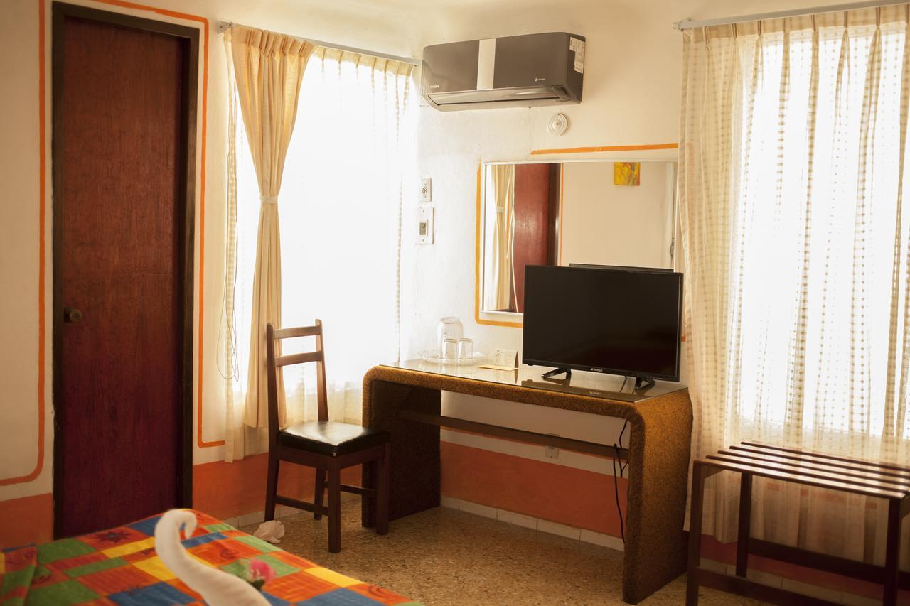 Hotel Carrillos Канкун Екстер'єр фото